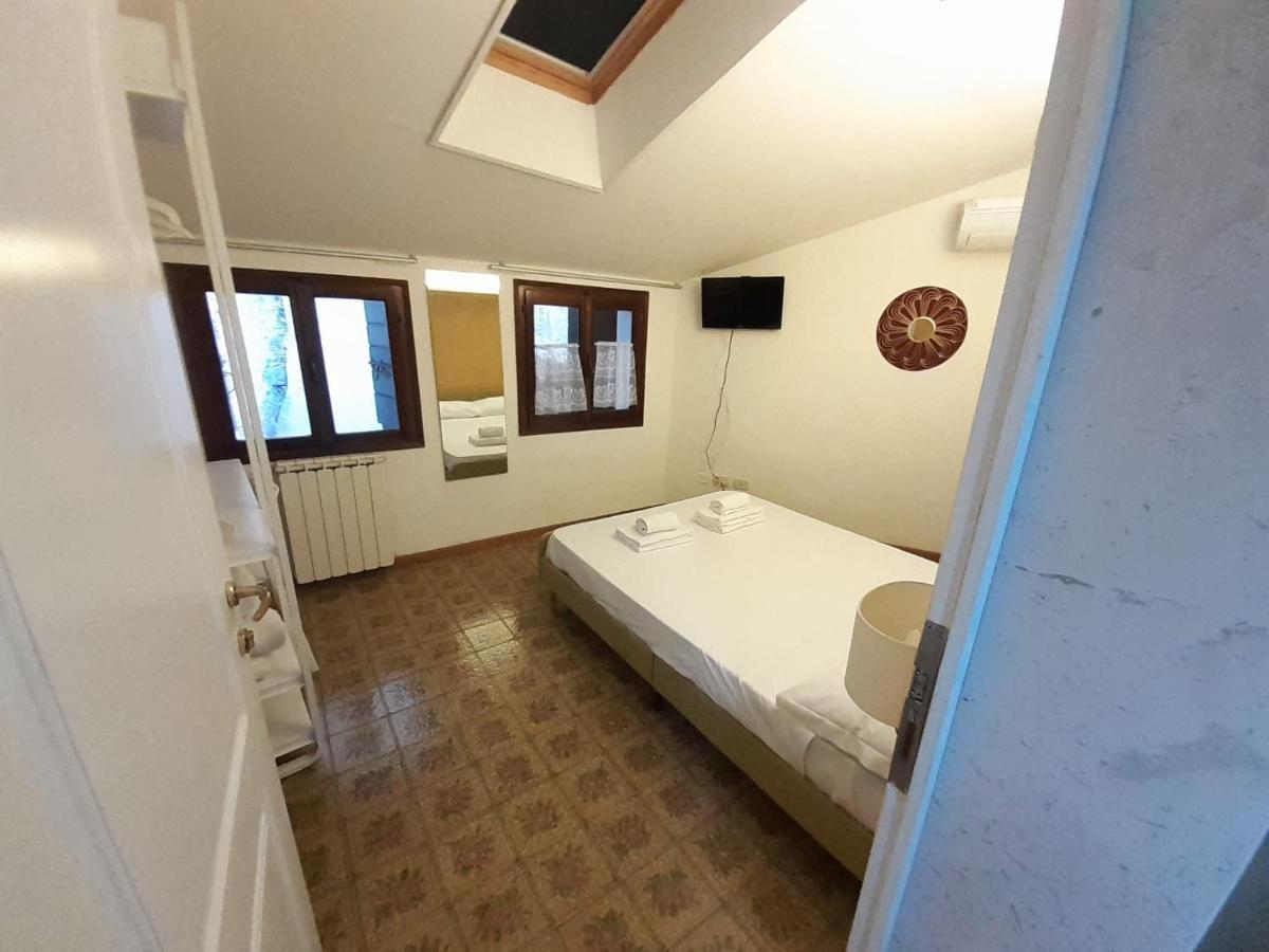 Blooming Gate Hotel Венеция Екстериор снимка